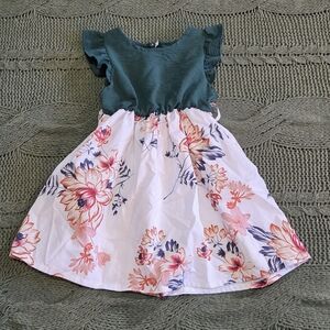 Girls Floral Green And White Dress Ruffle Sleeves